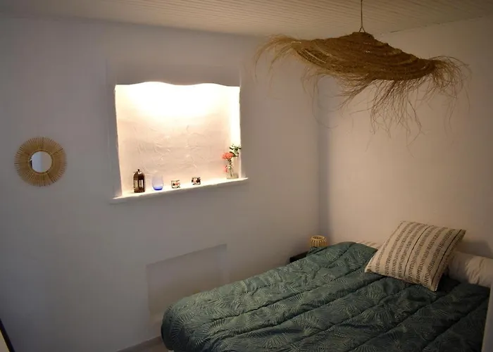 Appartement Grand Avec Jardin à Saint-aygulf *